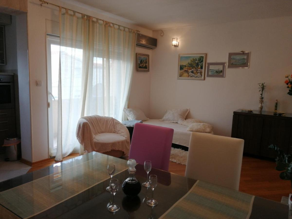 Apartment Visoka Split Bagian luar foto