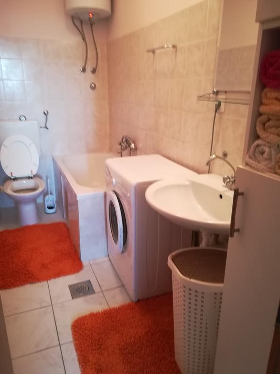 Apartment Visoka Split Bagian luar foto